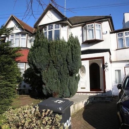 Oyo Timi Holiday Homes London Kültér fotó