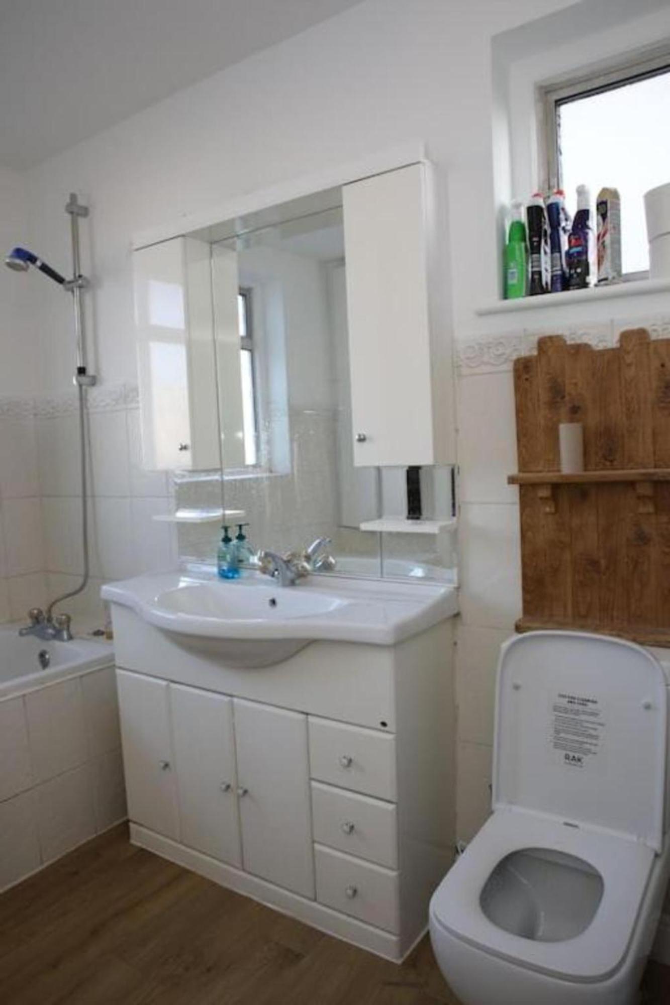 Oyo Timi Holiday Homes London Kültér fotó