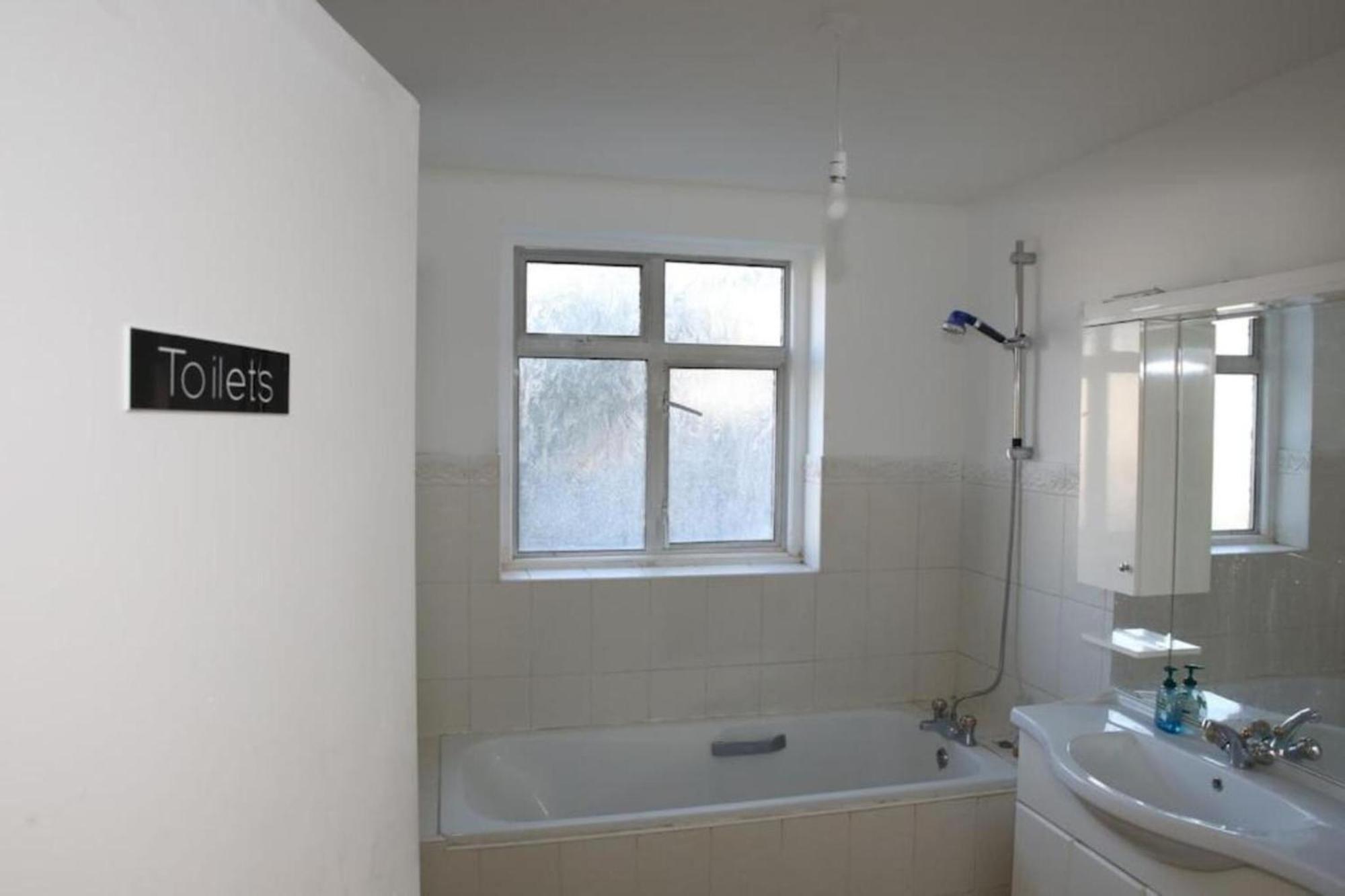 Oyo Timi Holiday Homes London Kültér fotó